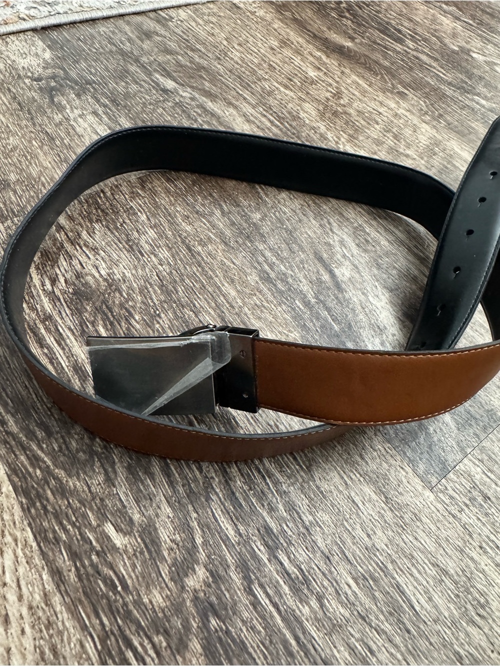 SwissGear Reversible Brown and Black Leather Dress Belt